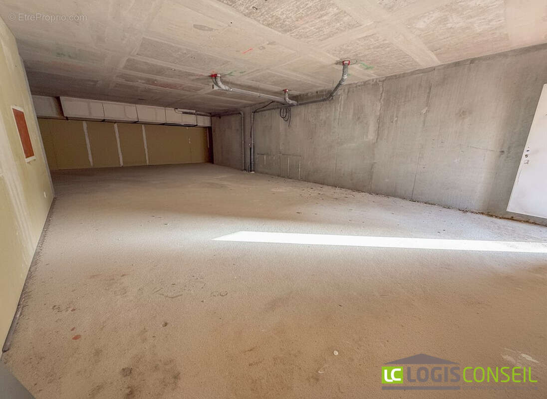 Commerce à CHATILLON