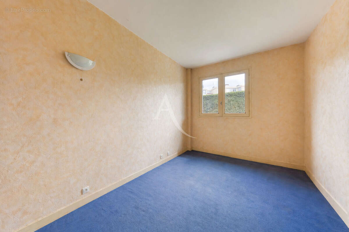 Appartement à OZOIR-LA-FERRIERE