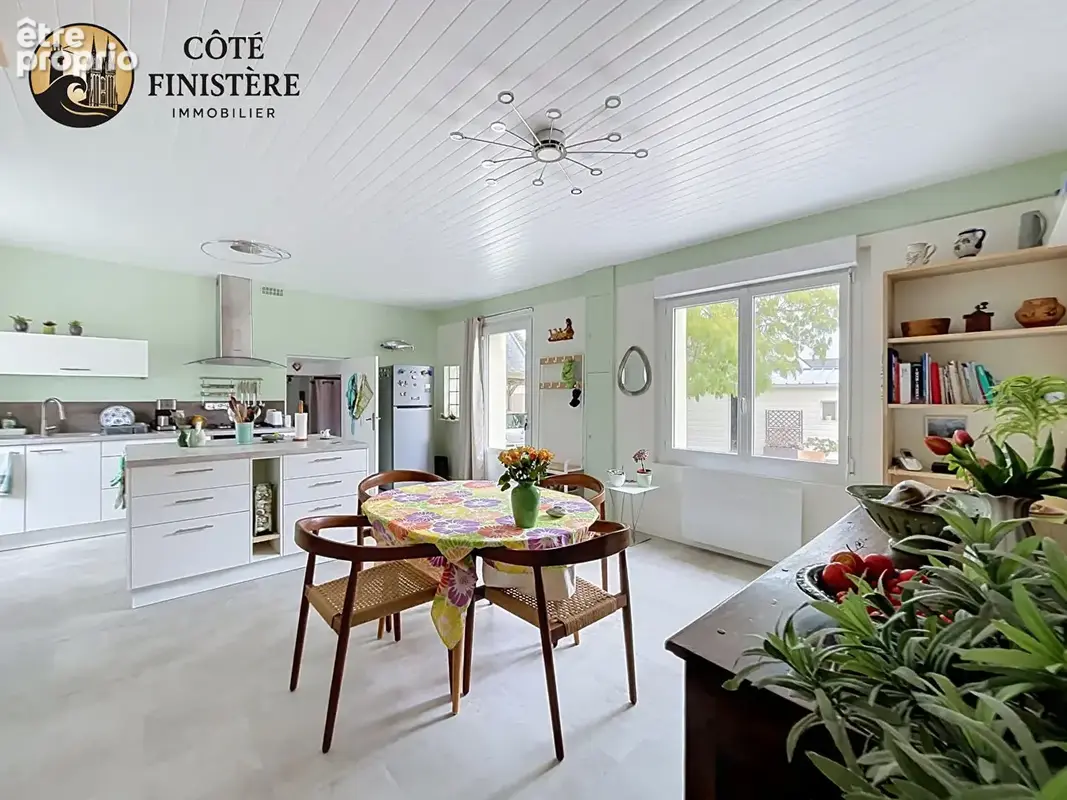 En exclusivité ! Maison de charme avec studio à 800 m de la plage des Sables Blancs ! - photo 2