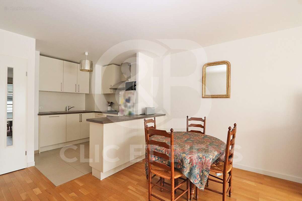 Appartement à CHAVILLE