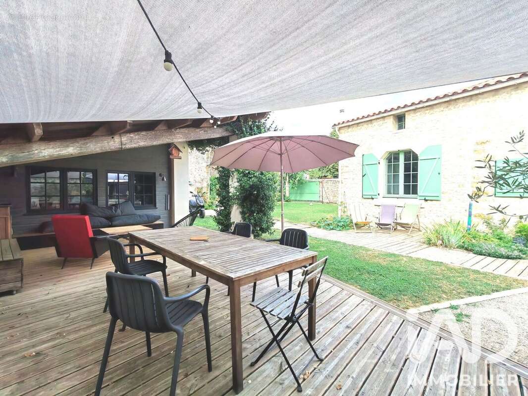 Maison 139 m² à Saint-Juire-Champgillon  - photo 3