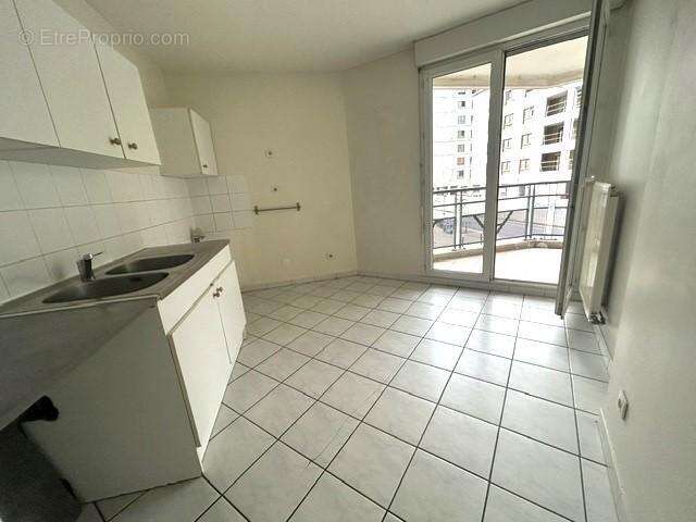 Appartement 70 m² à Lyon-7e  - photo 5