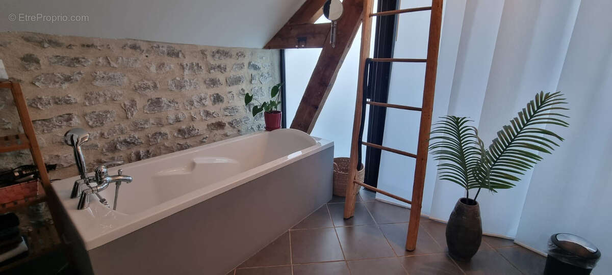 Maison à PARAY-LE-MONIAL