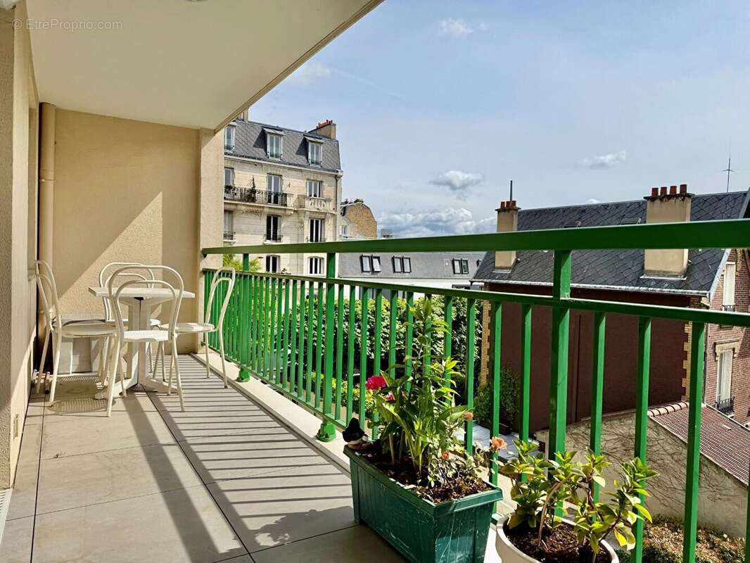 Appartement à BOIS-COLOMBES