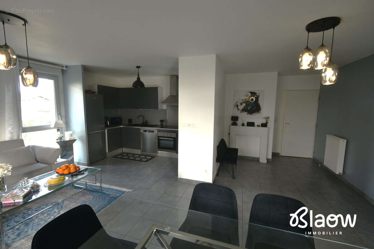 Appartement à DECINES-CHARPIEU
