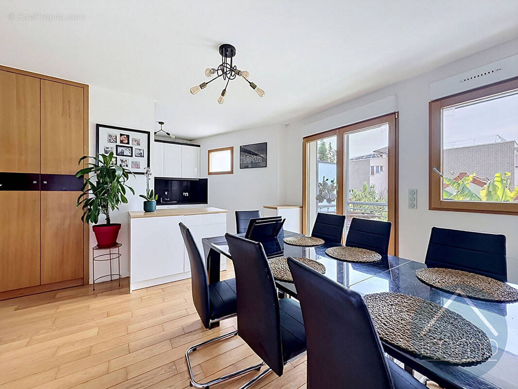 Appartement à NANTERRE