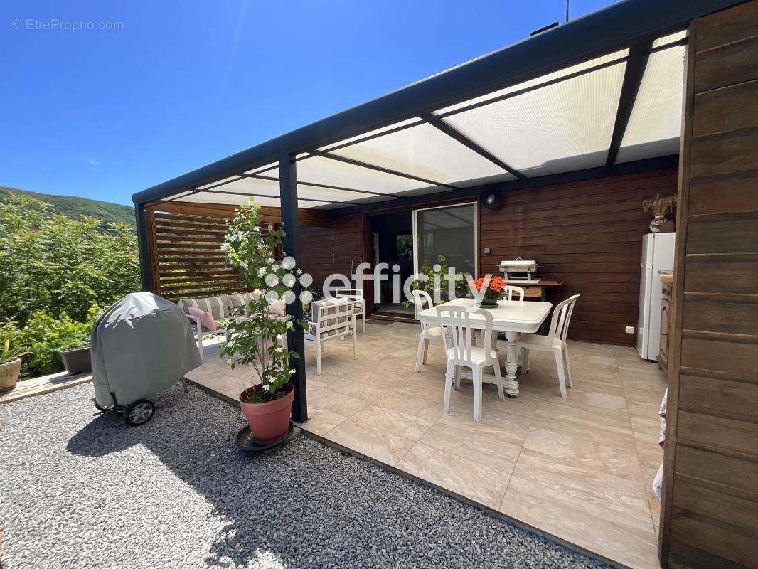 Maison 178 m² à Flaviac  - photo 9