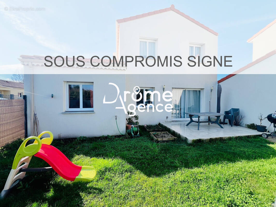 Maison à BESAYES