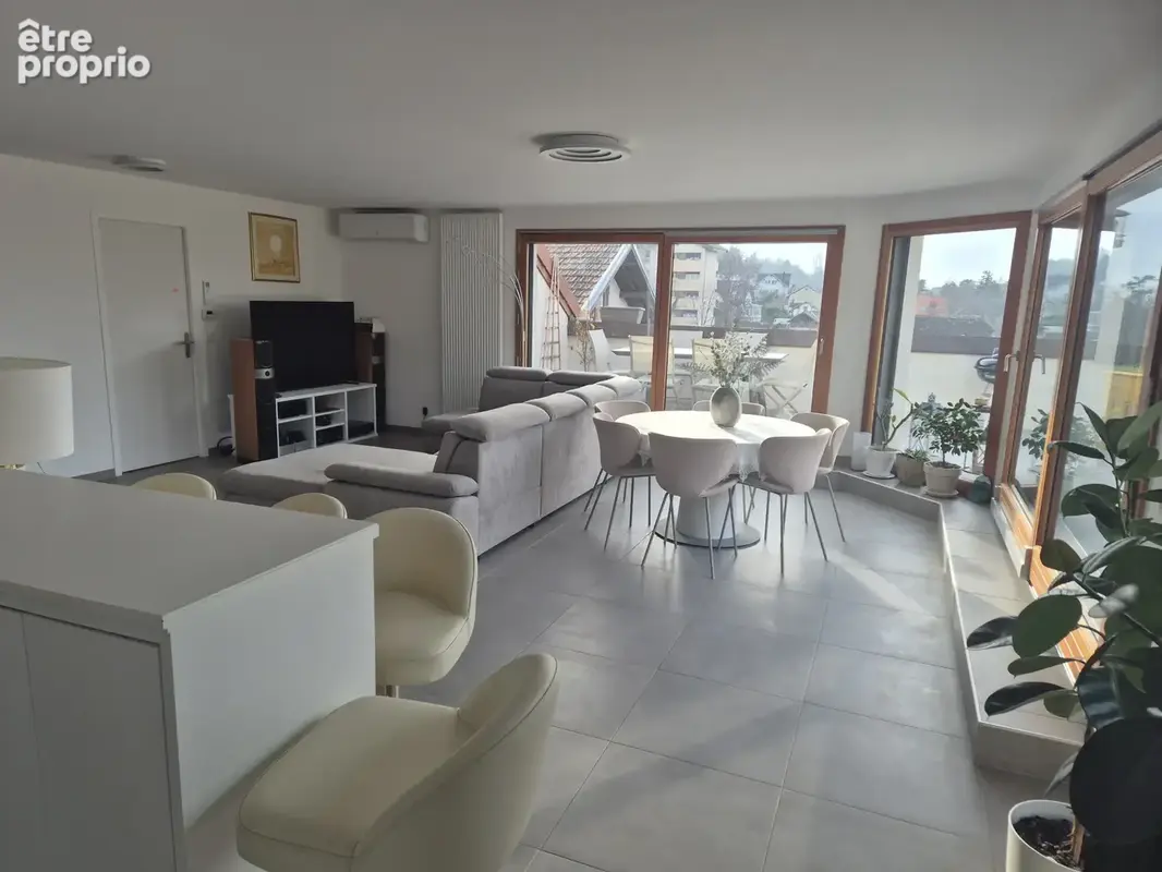 Bel appartement proche du centre et du lac en attique - photo 4
