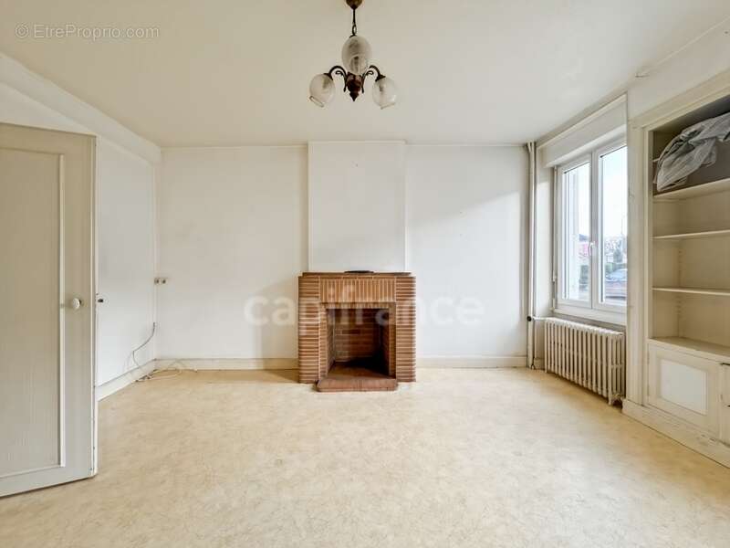 Maison à CHATILLON-EN-BAZOIS