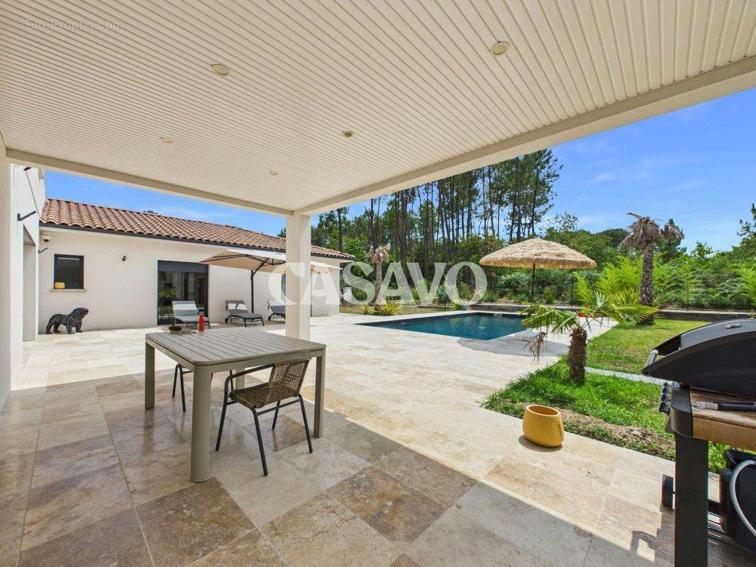 Vente Maison 11 pièces de 286m² - 33210 Coimères - photo 30