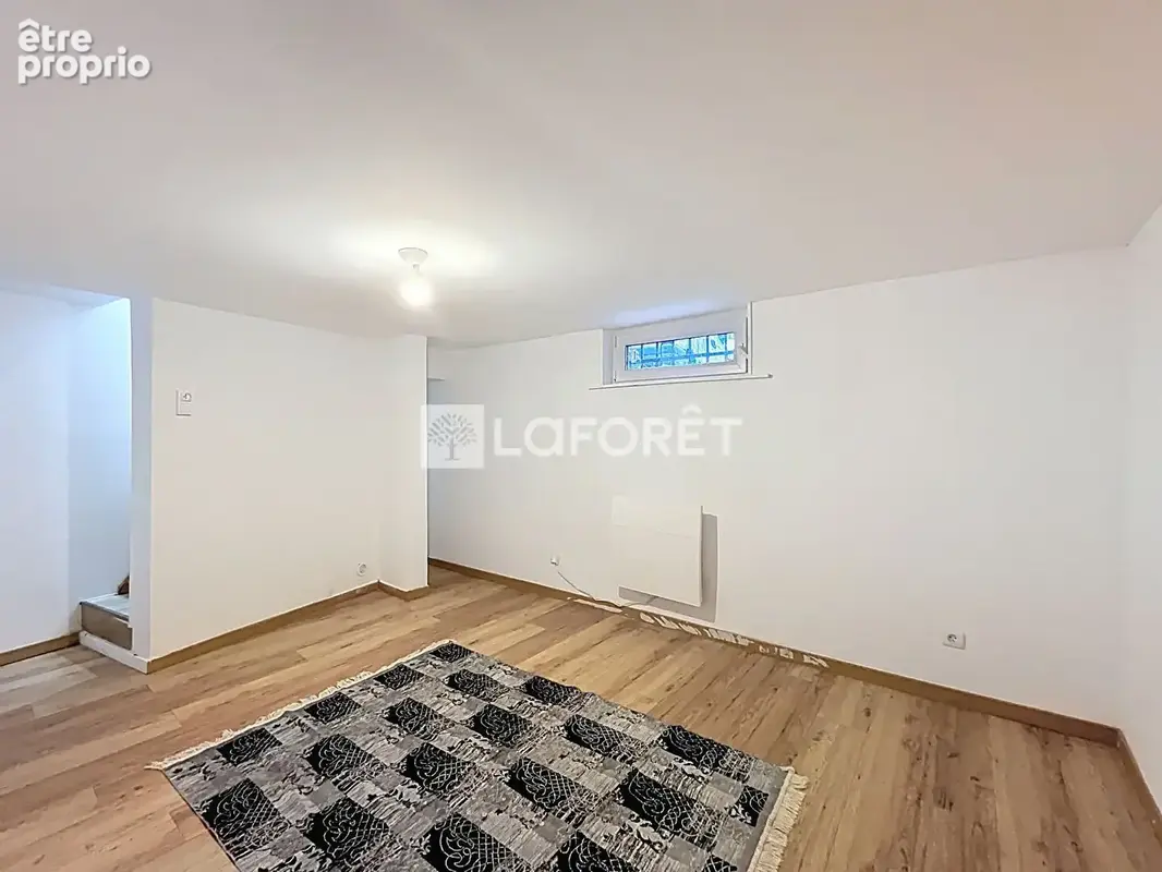 Maison rénovée avec accord de surélévation d'un étage. - photo 7