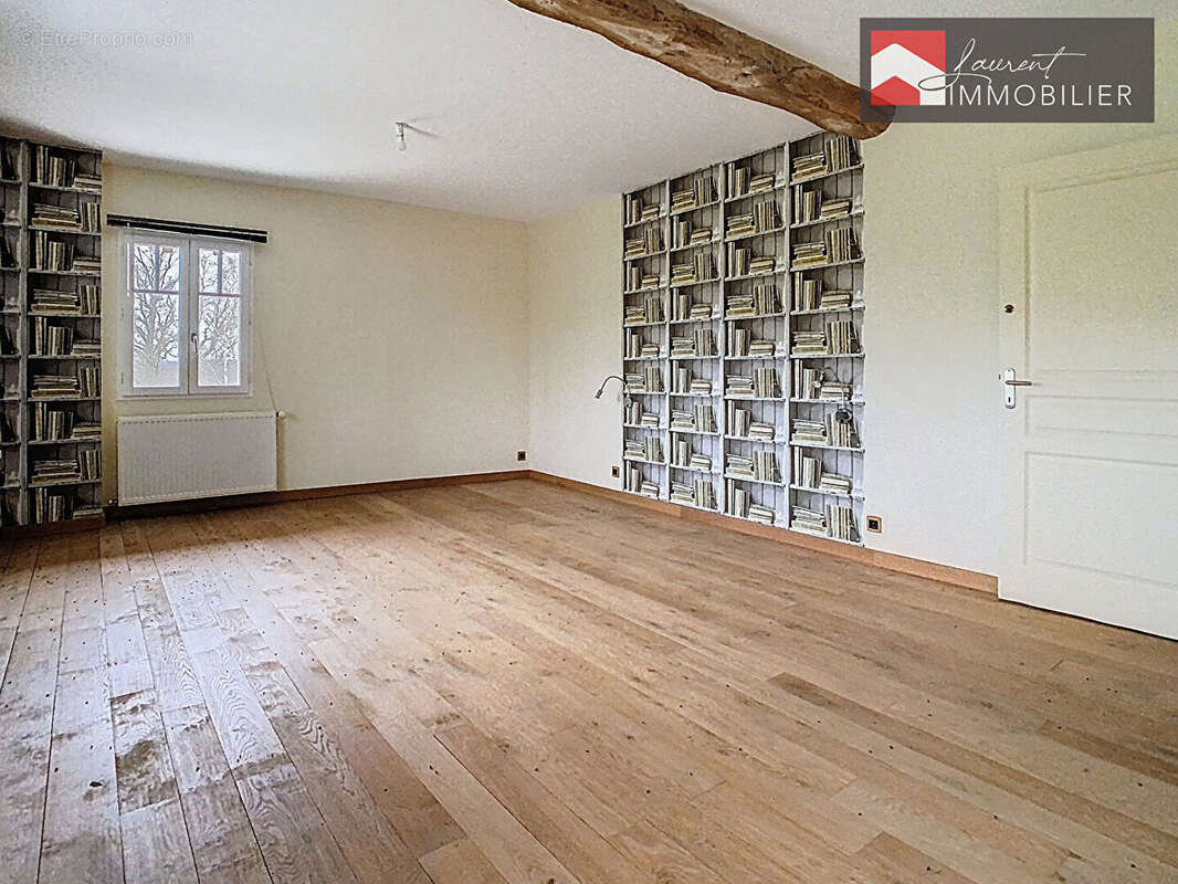 Maison à PONT-DE-VAUX