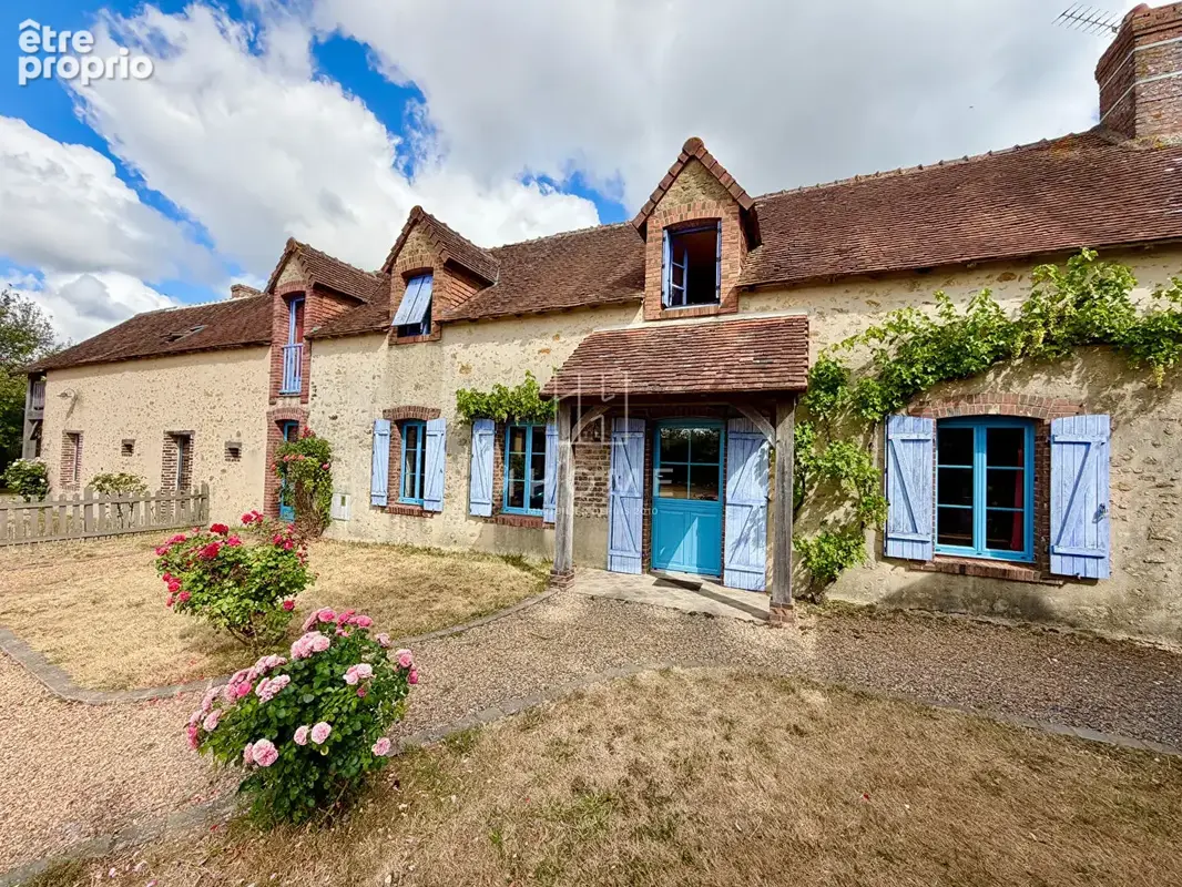 Maison à SEMUR-EN-VALLON
