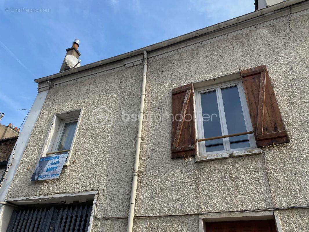 Appartement à CORBEIL-ESSONNES