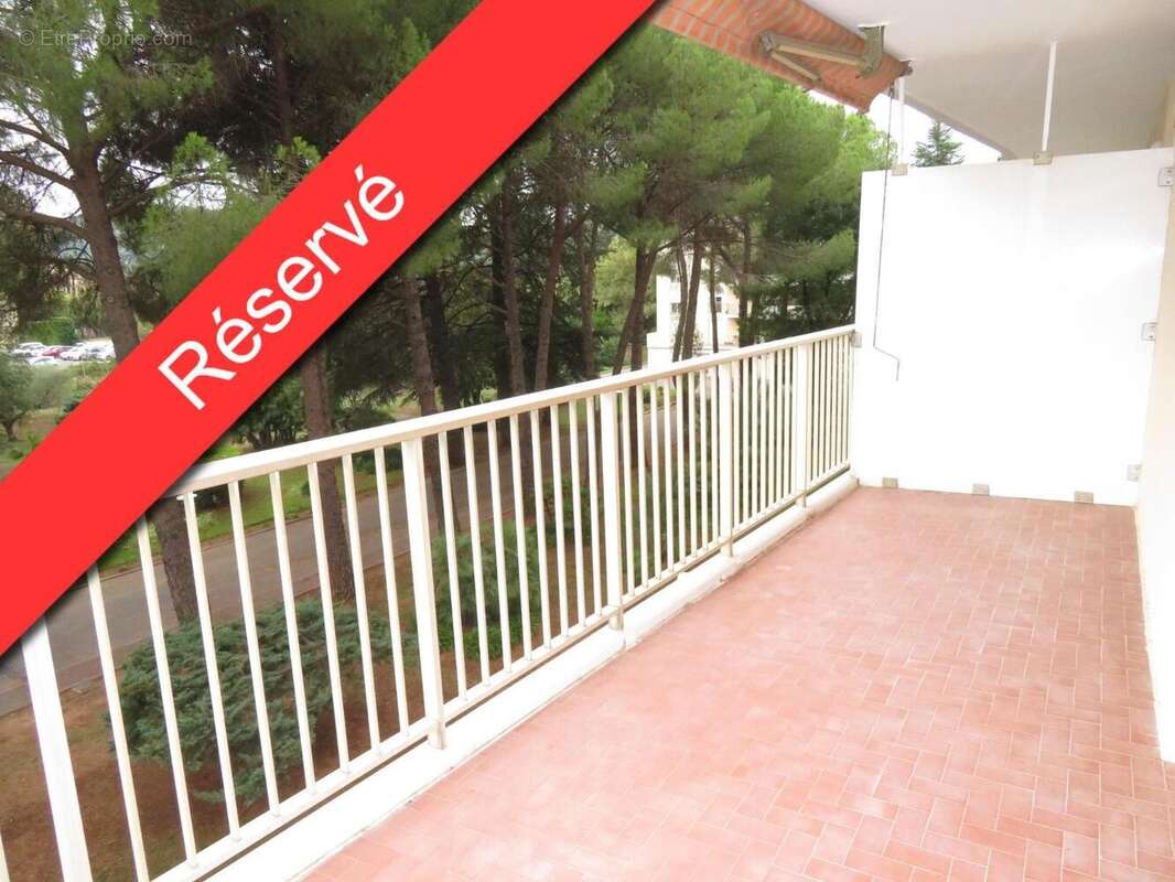   - Appartement à DRAGUIGNAN