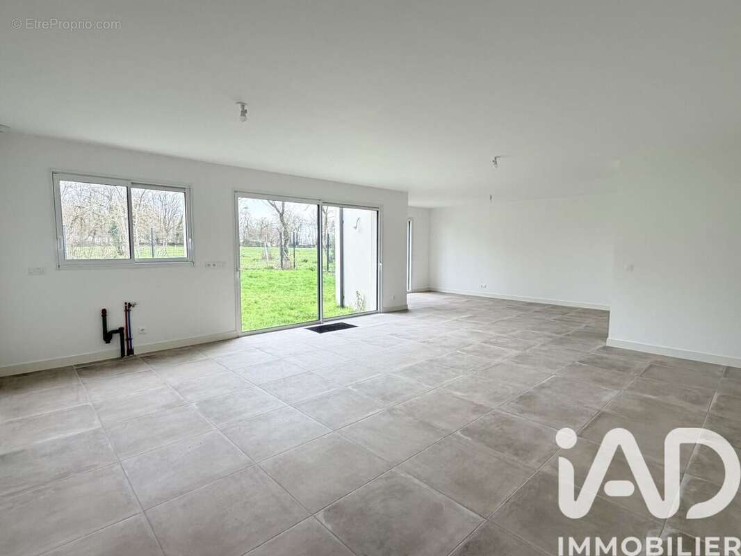 Photo 3 - Maison à SEMUSSAC