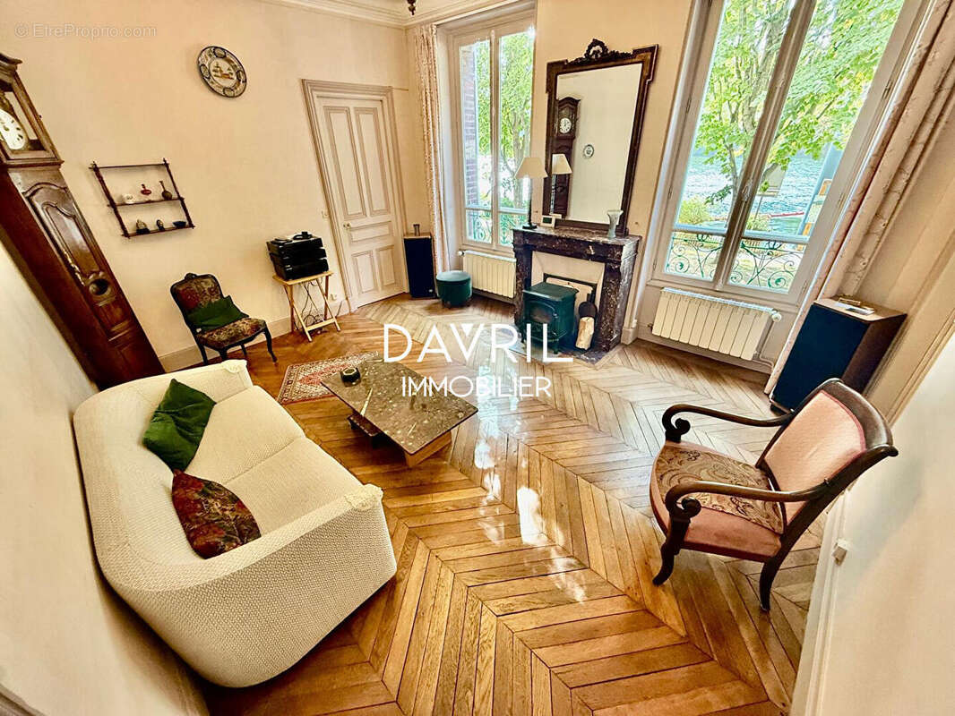 Appartement à CONFLANS-SAINTE-HONORINE