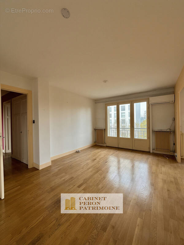 Appartement à LYON-5E