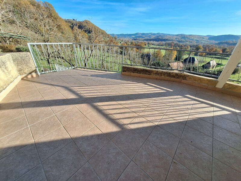 Maison à SAINT-MICHEL-LOUBEJOU