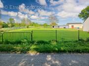 Terrain à SAINT-VINCENT-DES-LANDES