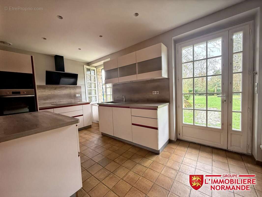 Maison à HERQUEVILLE