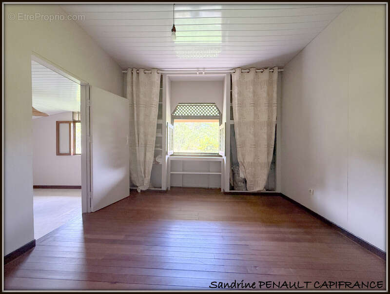 A vendre a sinnamary une magnifique maison t6 de 122 m² superficie terrain 3,5 hectares - au prix de 249 000 € - photo 14