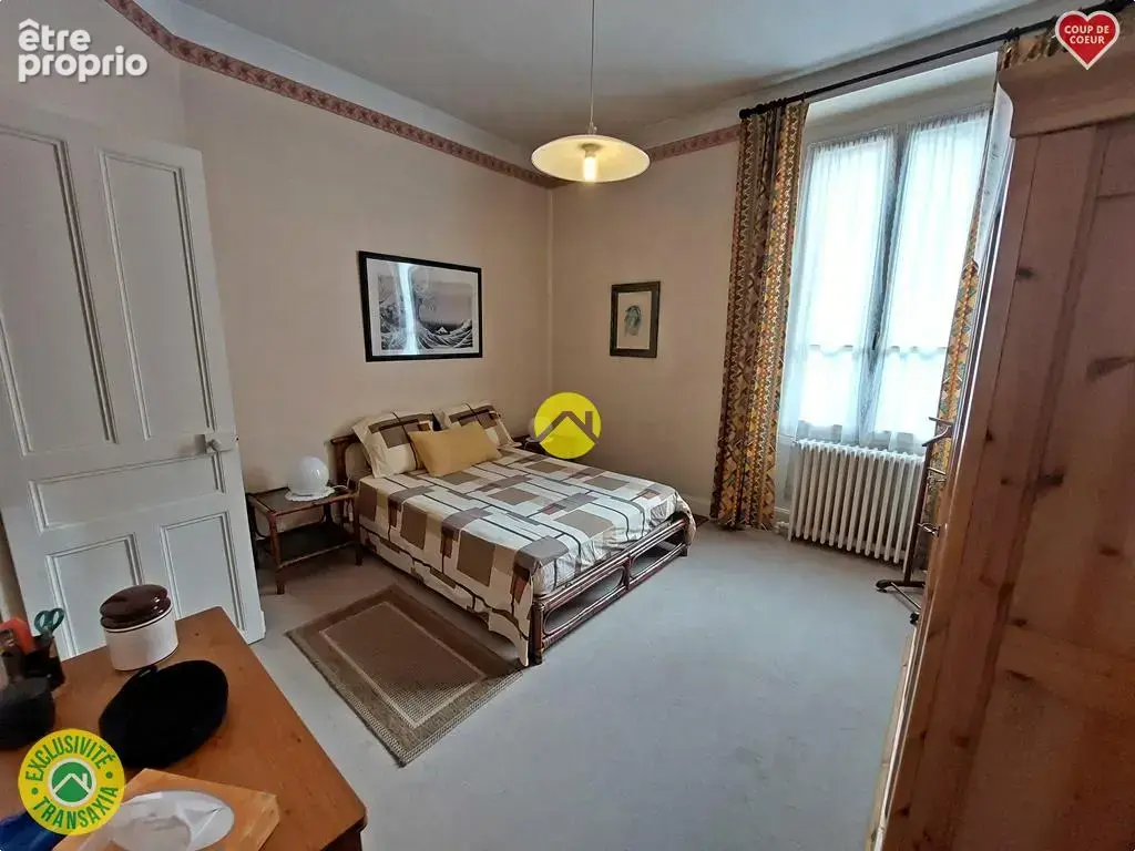 Demeure centre ville avec terrain - photo 8