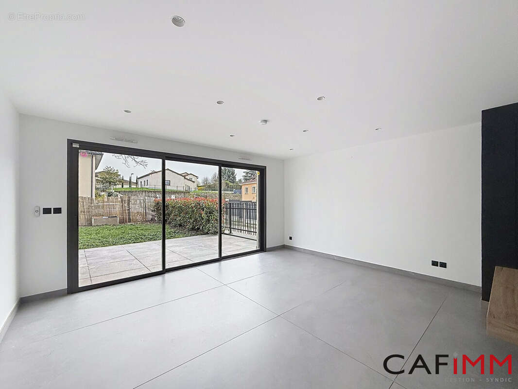 Maison à ROCHETAILLEE-SUR-SAONE