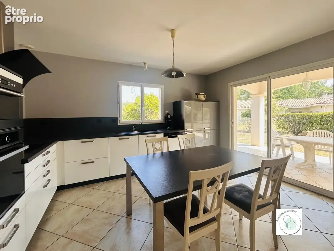Maison 6 pièces 144 m² à vendre à Saint-Loubes (33450) - photo 8