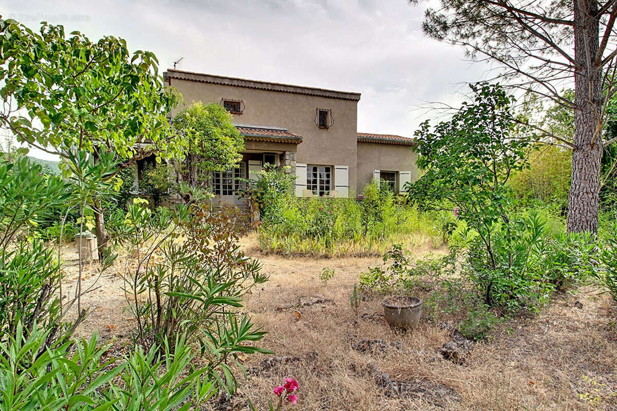 A VENDRE ! Maison 4 pièces à Draguignan - Plain-pied avec garage et jardin - photo 12