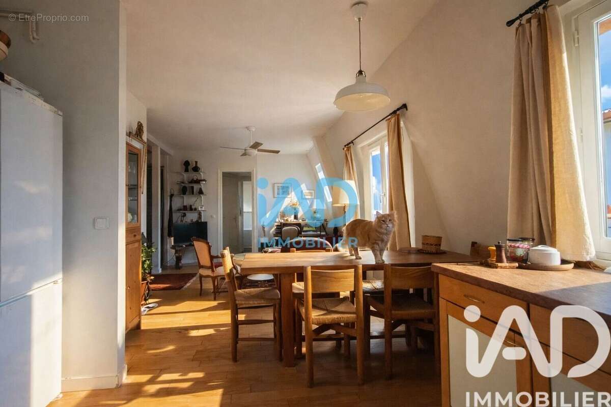 Photo 8 - Appartement à PARIS-18E