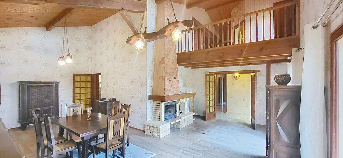 Maison à SAINT-ETIENNE-D&#039;ORTHE