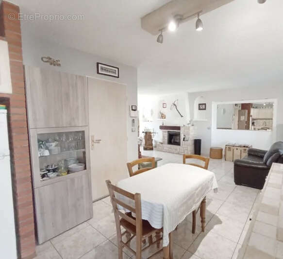 Maison à VILLELONGUE-DE-LA-SALANQUE