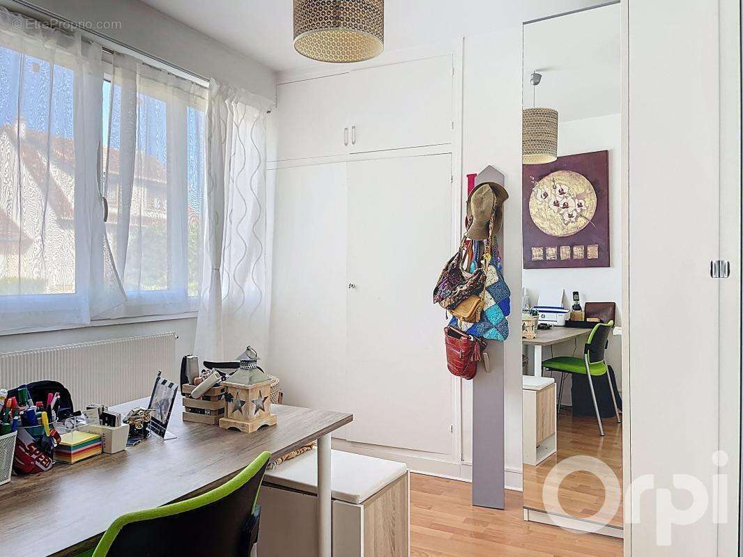 Maison à LONGJUMEAU