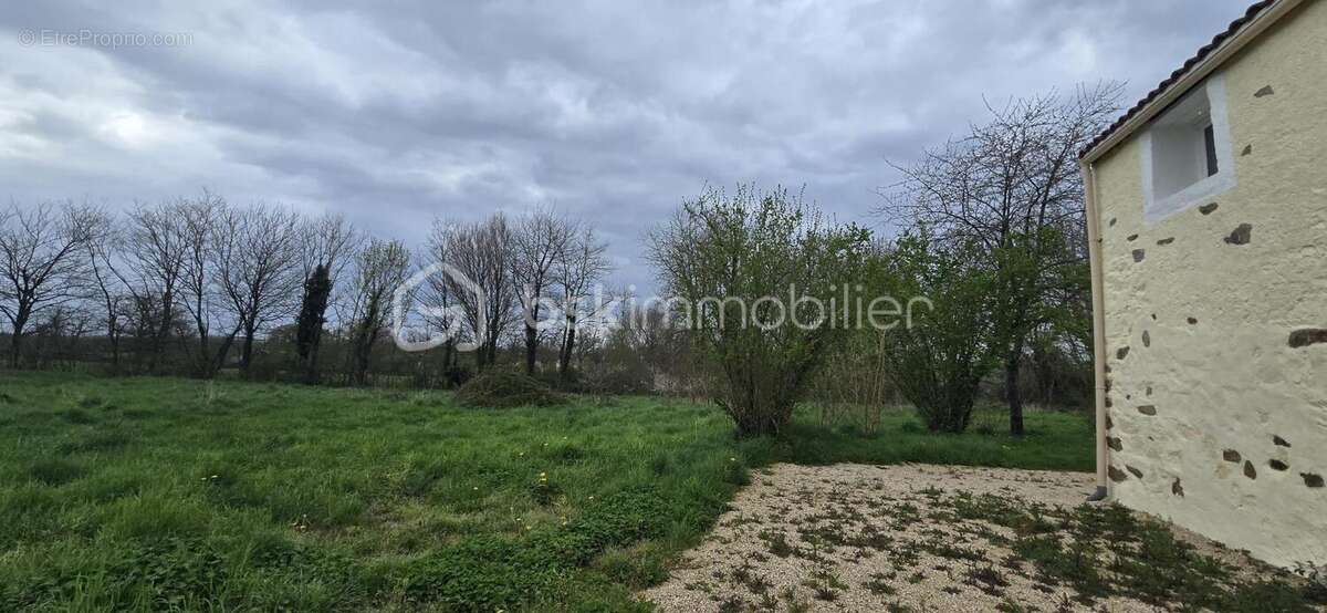 Maison à SAINT-CLEMENTIN