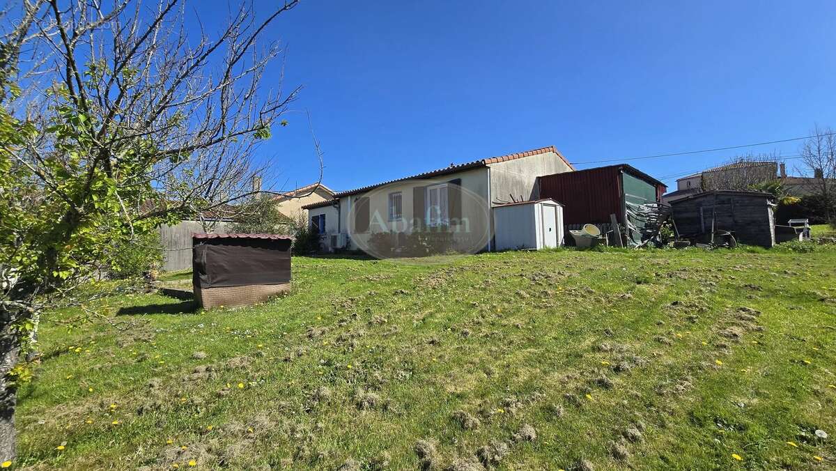 Maison à POUYASTRUC