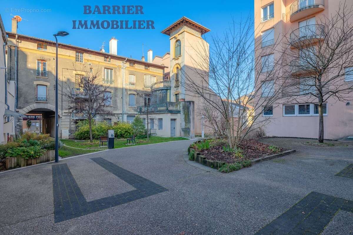 Commerce à BOURGOIN-JALLIEU