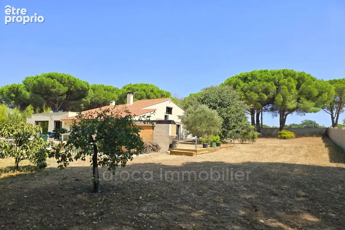 Maison 208 m² à Laroque-Des-Alberes  - photo 2