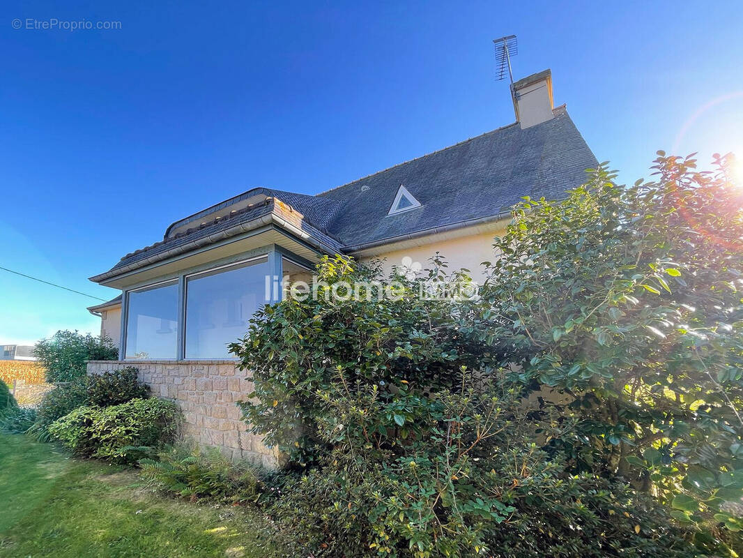 Une demeure familiale de 190 m2 - Maison à DINARD