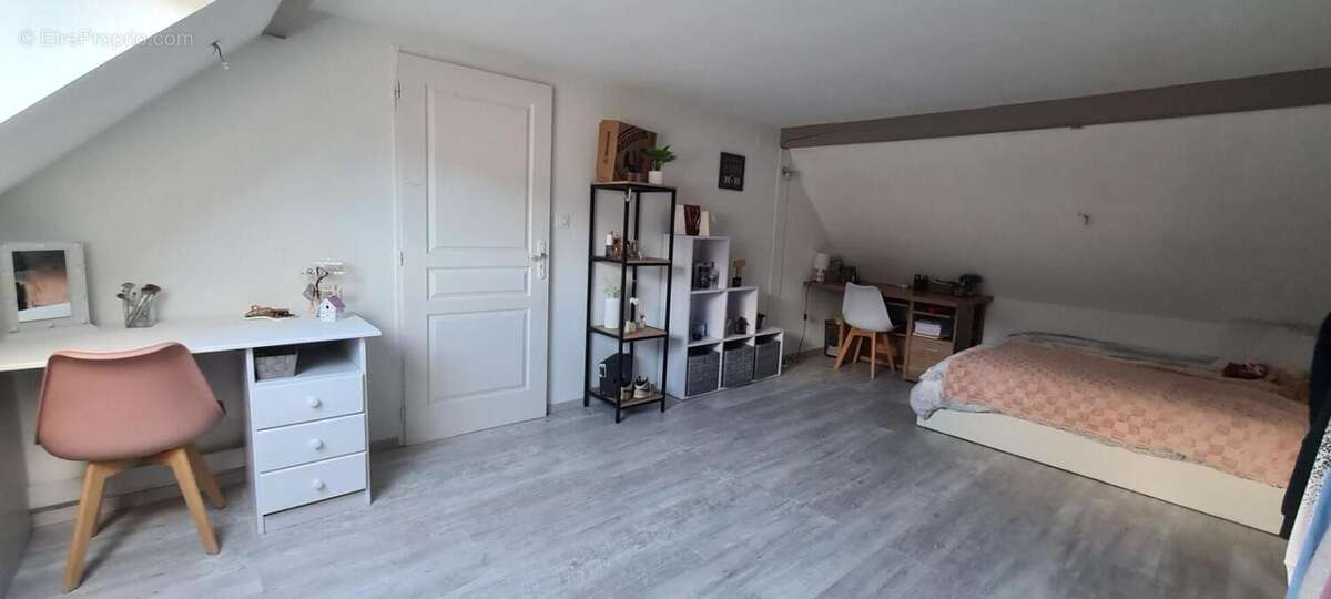 Maison à EVETTE-SALBERT