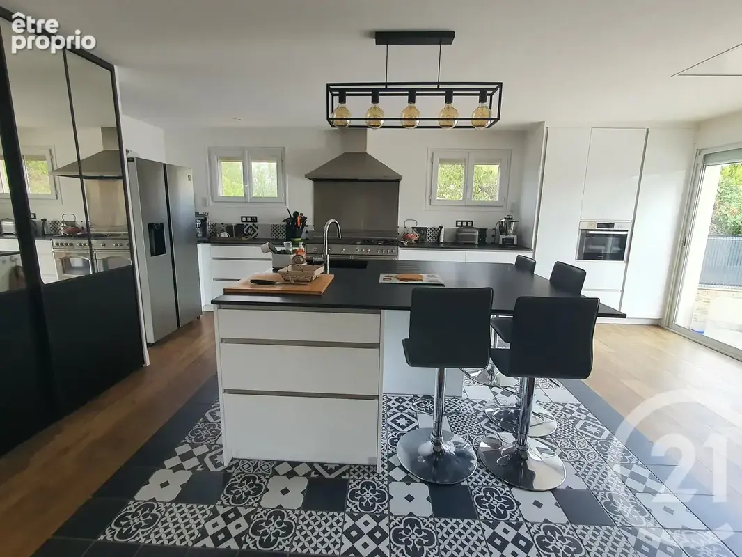 Maison 215 m² à Lisle-Sur-Tarn  - photo 6