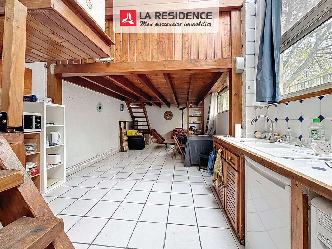 Appartement 60 m² à Paris-18e  - photo 2