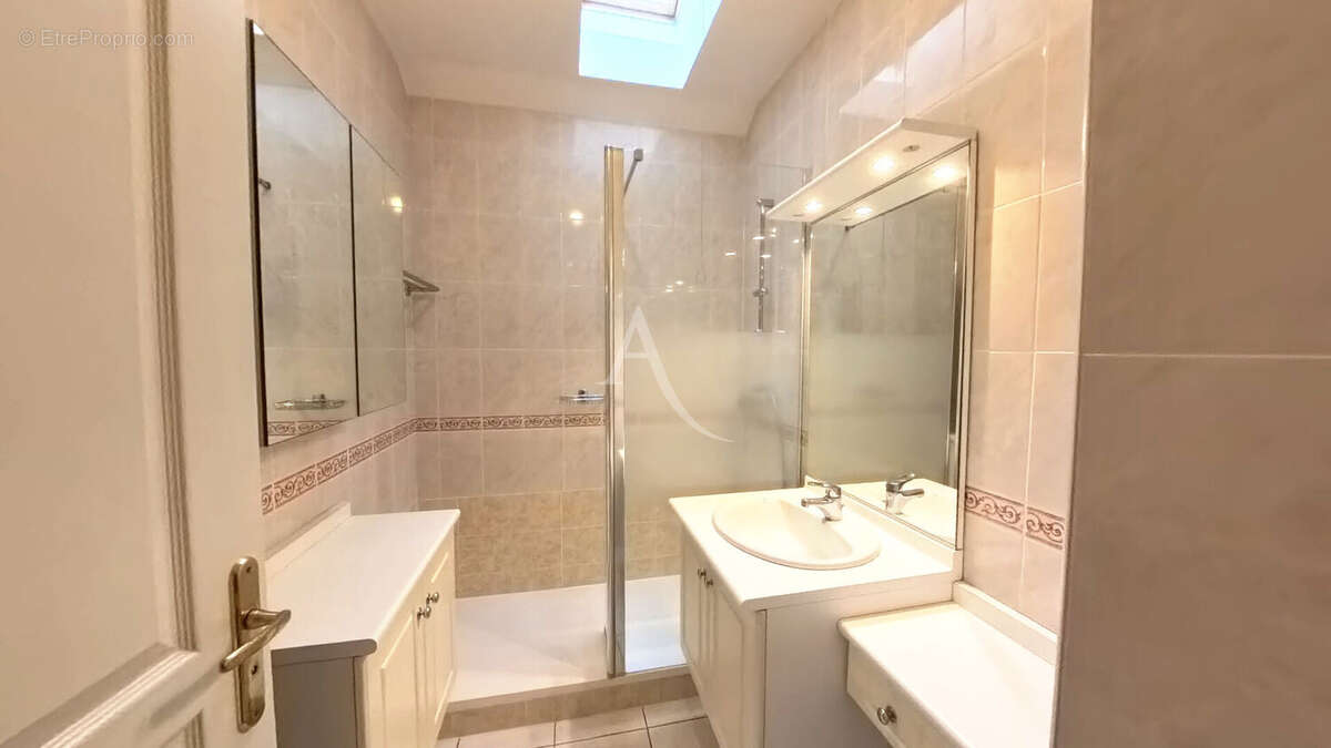Appartement à LA CHAPELLE-SUR-ERDRE
