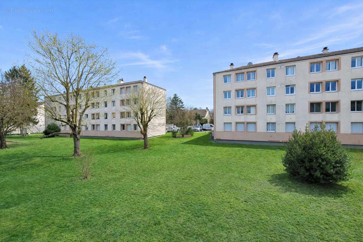 Appartement à VILLIERS-LE-BEL