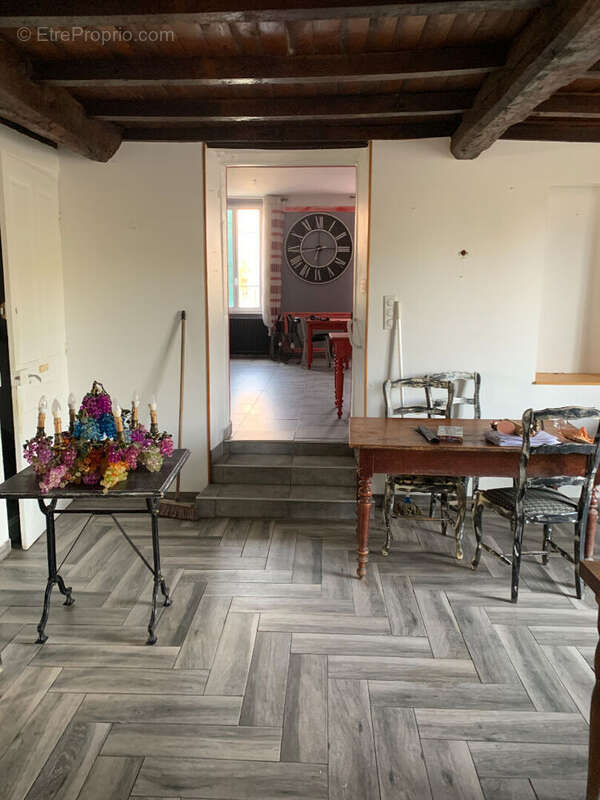 Appartement à CRAS-SUR-REYSSOUZE