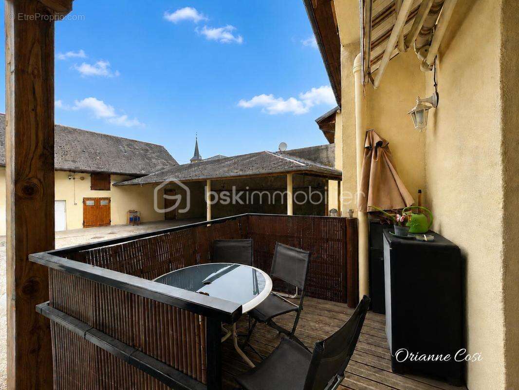 Appartement T2 avec terrasse – Entrelacs (Albens) - photo 2