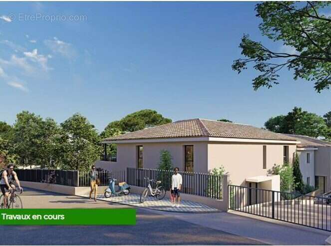 Appartement à SIX-FOURS-LES-PLAGES