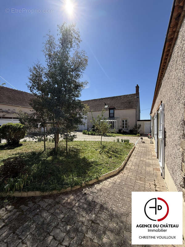 Maison à SAINT-BENOIT-SUR-LOIRE