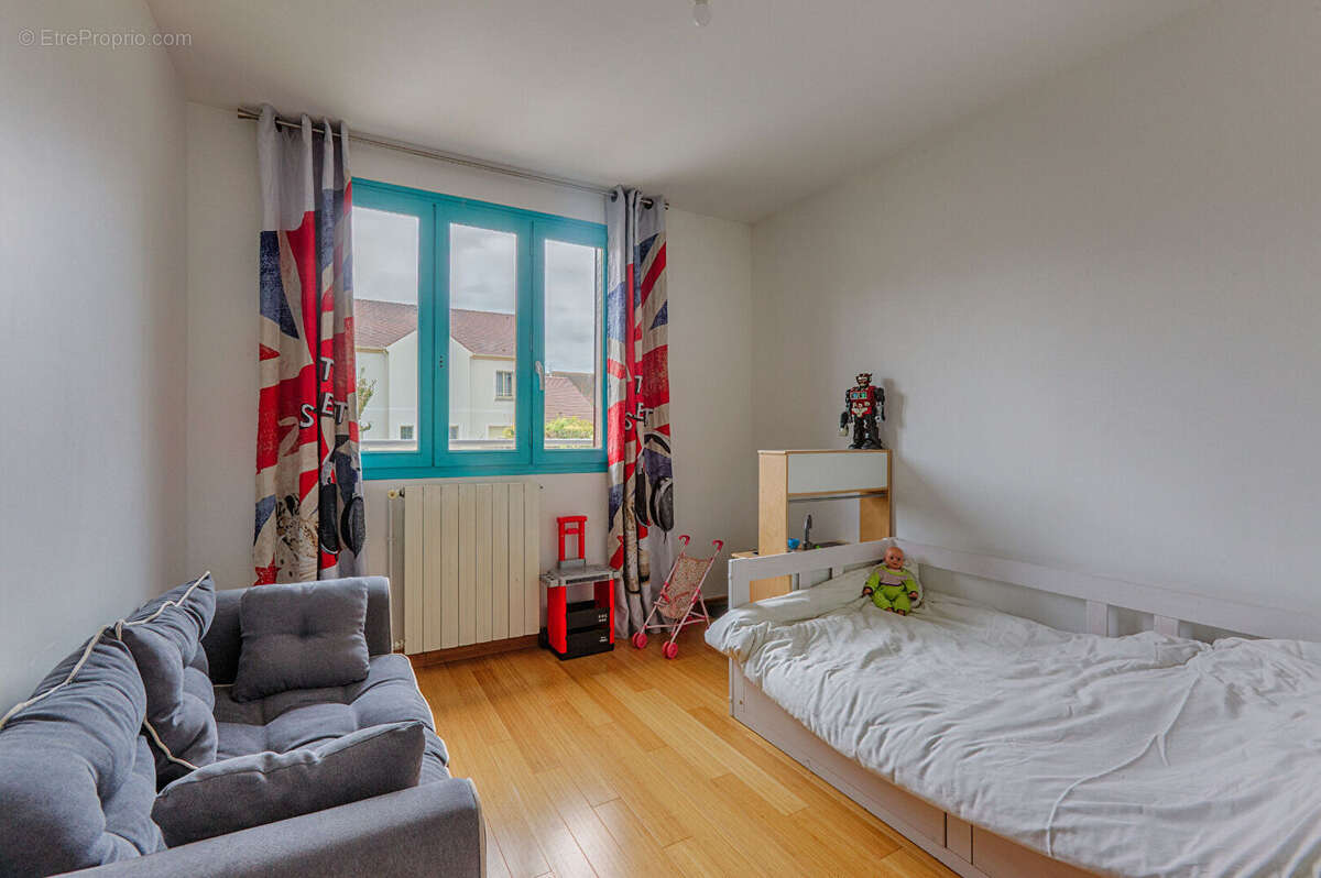 Maison à FONTENAY-LE-FLEURY